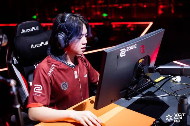 026无畏契约冠军巡回赛CN联赛指定电竞椅CQ9电子游戏平台傲风正式成为2025