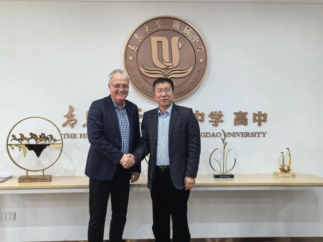 冬季德国大学预科入学考试在青大附中高中顺利开考CQ9电子版入口青大附中高中·头条|2024年(图3) 冬季德国大学预科入学考试在青大附中高中顺利开考CQ9电子版入口青大附中高中·头条|2024年(图3)